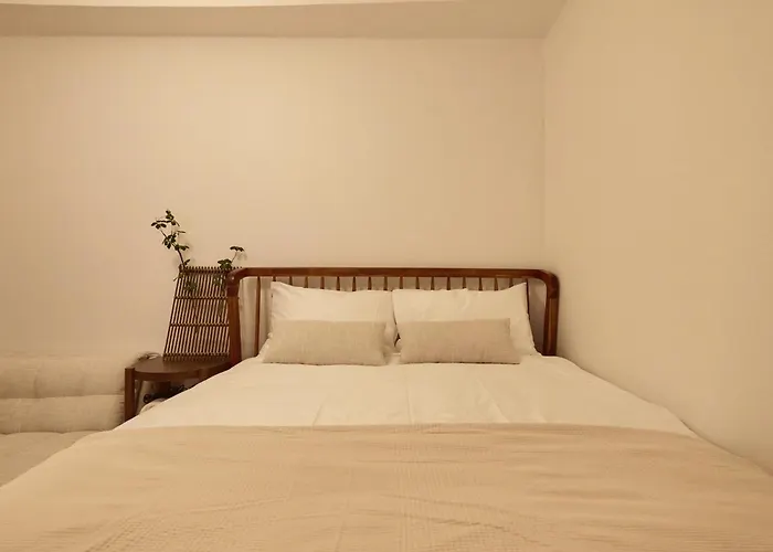 Alley Namsan - Station Bed and breakfast 3*