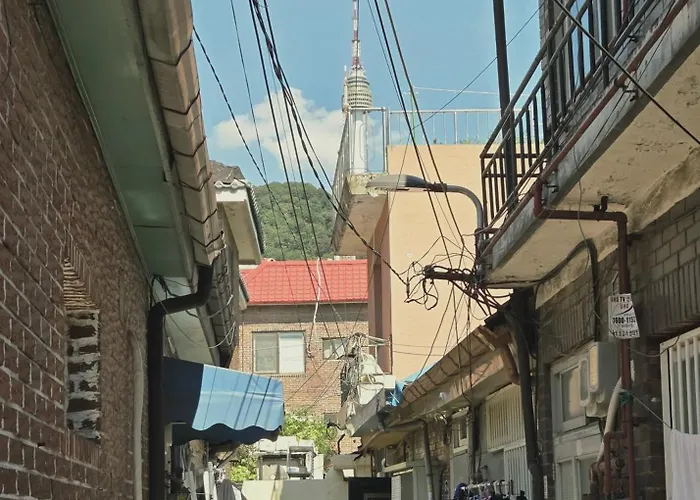 Bed and breakfast Alley Namsan - Station 3*